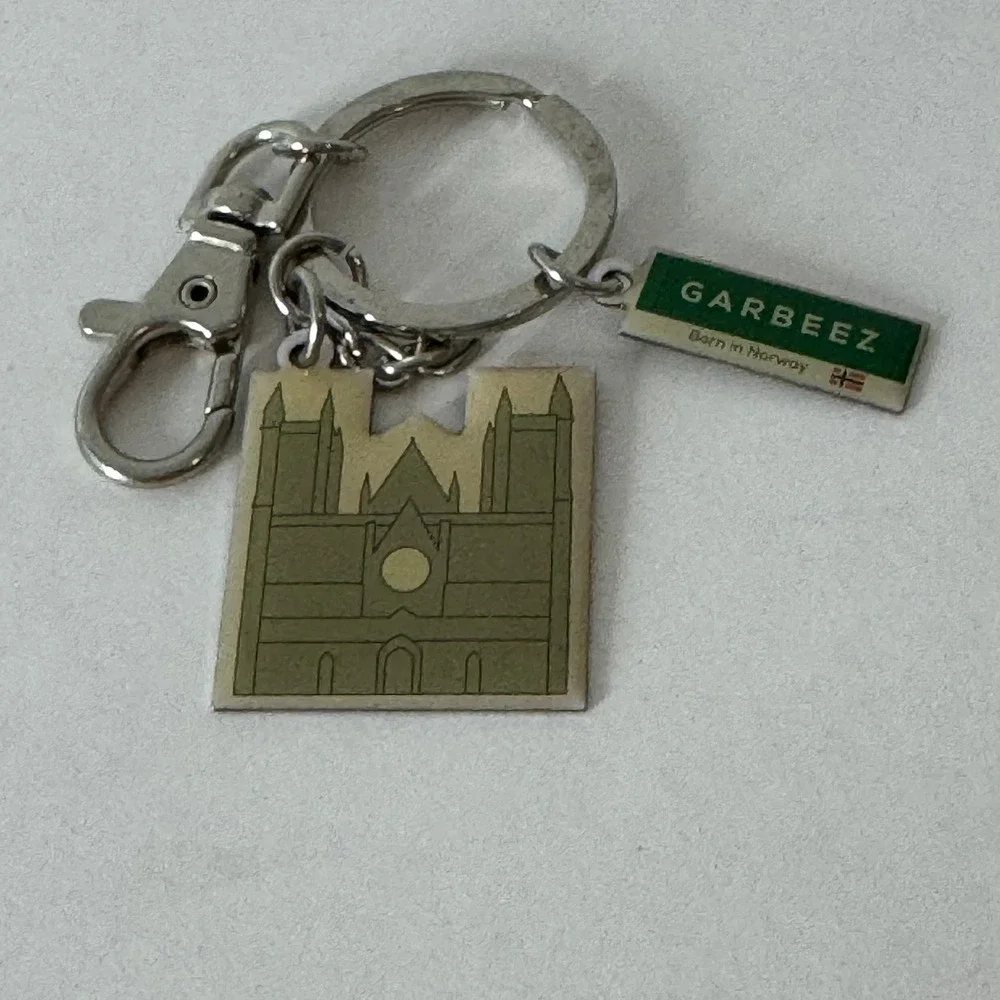 Garbeez Born in‎ Norway Souvenir Keychain Bergen Cathedral Landmark Building